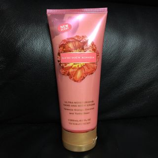 ヴィクトリアズシークレット(Victoria's Secret)の未使用 VSハンドアンドボディークリーム(ボディクリーム)