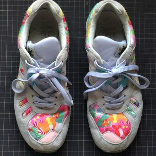 adidas(スニーカー)のフリマアイテム一覧 adidas(スニーカー)のフリマアイテム一覧