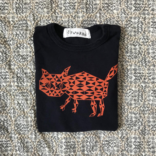 mina perhonen(ミナペルホネン)のミナペルホネン  ベビーキッズ95  Tama Tシャツ ねこ キッズ/ベビー/マタニティのキッズ服女の子用(90cm~)(Tシャツ/カットソー)の商品写真