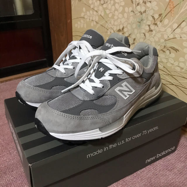 新品未使用 NEW BALANCE M992GR ニューバランススニーカー