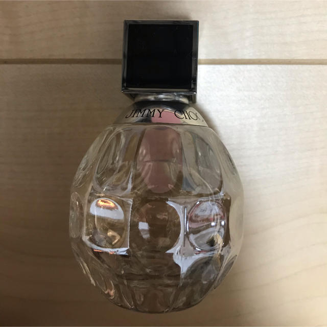 JIMMY CHOO - ジミーチュウオードトワレ40mlの通販 by ぴょん's shop｜ジミーチュウならラクマ