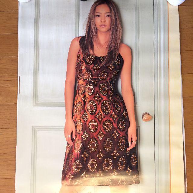 安室奈美恵 '97カレンダー・ポスター B2サイズの通販 by らぐ 安室奈美恵 '97カレンダー・ポスター B2サイズの通販 by らぐ