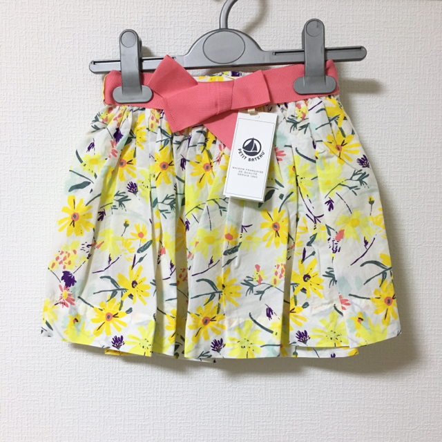 PETIT BATEAU(プチバトー)の＊ご専用＊ 新品未使用  プチバトー  プリント スカート  5ans キッズ/ベビー/マタニティのキッズ服女の子用(90cm~)(スカート)の商品写真