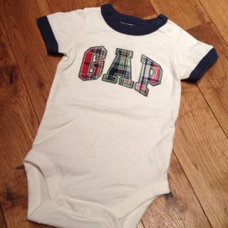 ギャップ(GAP)のbabyGAP★半袖ロンパほぼ未使用♪(ロンパース)