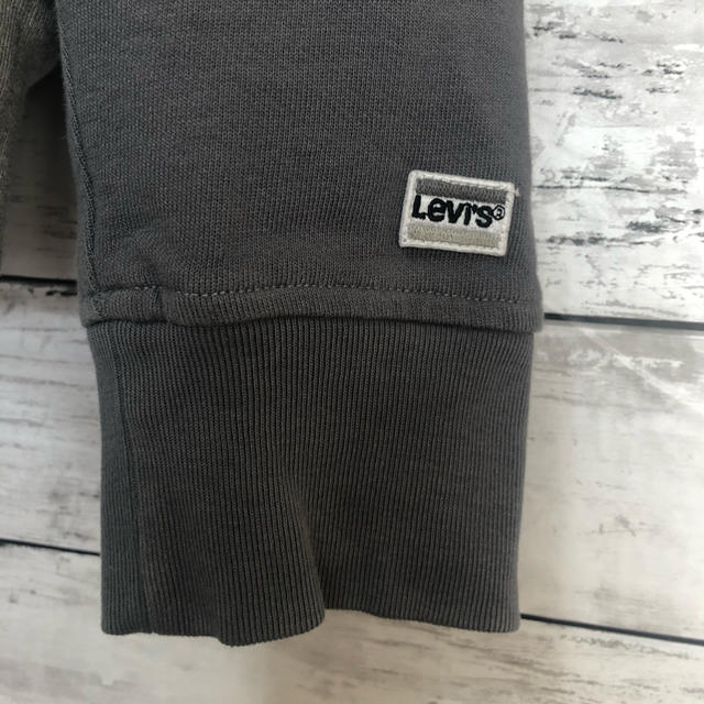 Levi's(リーバイス)の美品《大人気》Levis リーバイス ビッグロゴ プルオーバーパーカー ユルダボ レディースのトップス(パーカー)の商品写真