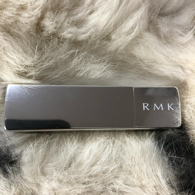 RMK(アールエムケー)のRMK イレジスティブル グローリップス コスメ/美容のベースメイク/化粧品(口紅)の商品写真