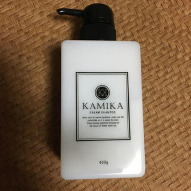 KAMIKA 黒髪クリームシャンプー　400g