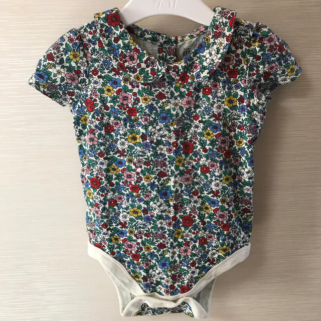 babyGAP(ベビーギャップ)のbaby GAP ロンパース キッズ/ベビー/マタニティのベビー服(~85cm)(ロンパース)の商品写真