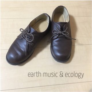 アースミュージックアンドエコロジー(earth music & ecology)のころんとした靴☻(ローファー/革靴)