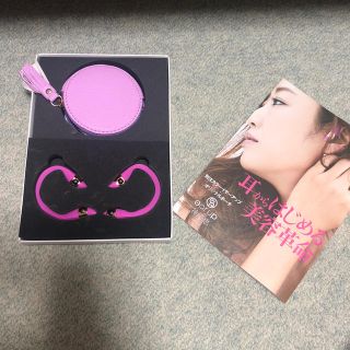 シュウエイシャ(集英社)の【未使用】耳からはじめる美容革命ear　up　feat．神崎恵」(フェイスローラー/小物)