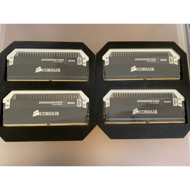 CORSAIR DDR4 メモリDOMINATOR PLATINUM 4GB×4PCパーツ