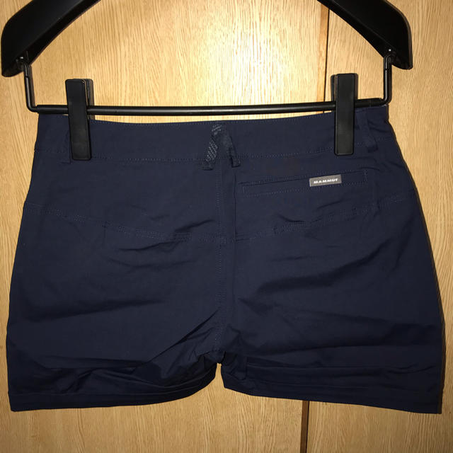 Mammut(マムート)の新品 Mammut ショートパンツ Roseg Shorts レディース S レディースのパンツ(ショートパンツ)の商品写真