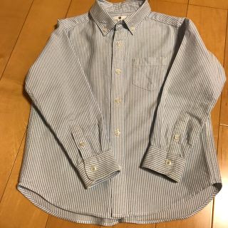 ユニクロ(UNIQLO)のユニクロ　水色ストライプシャツ　120cm(Tシャツ/カットソー)