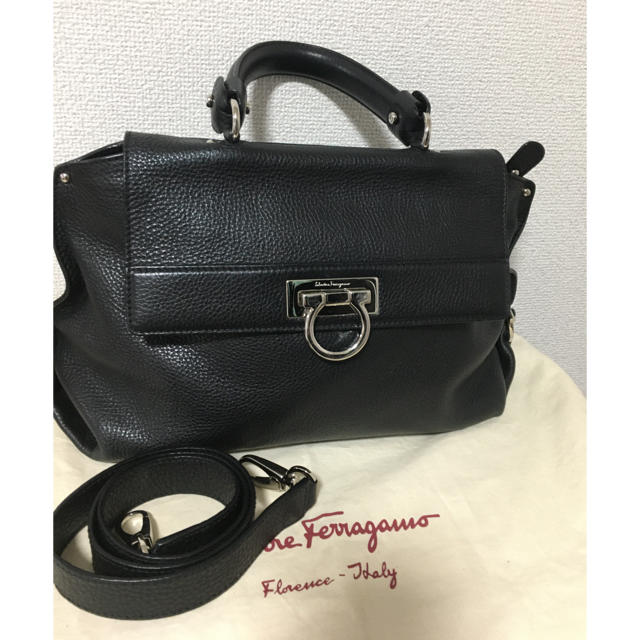 フェラガモ Salvatore Ferragamoソフィア2way