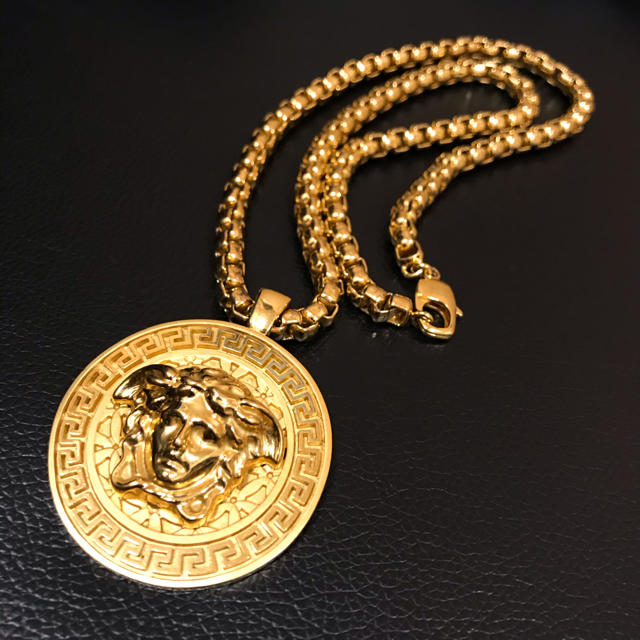 VERSACE(ヴェルサーチ)のversace メンズのアクセサリー(ネックレス)の商品写真