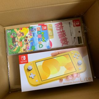 ニンテンドースイッチ(Nintendo Switch)の任天堂　Switch lite どうぶつの森セット　保護フィルム付(携帯用ゲーム機本体)