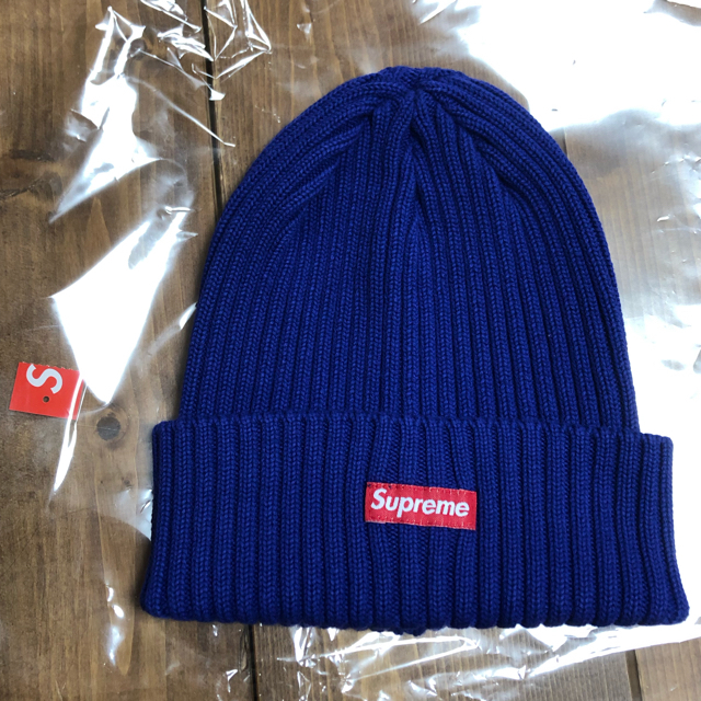 Supreme(シュプリーム)の【希少品】シュプリーム  ニット帽 メンズの帽子(ニット帽/ビーニー)の商品写真