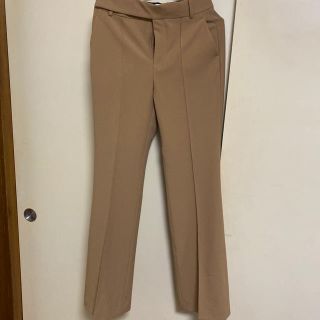 ザラ(ZARA)の【断捨離中】ZARA ベージュスラックス(カジュアルパンツ)