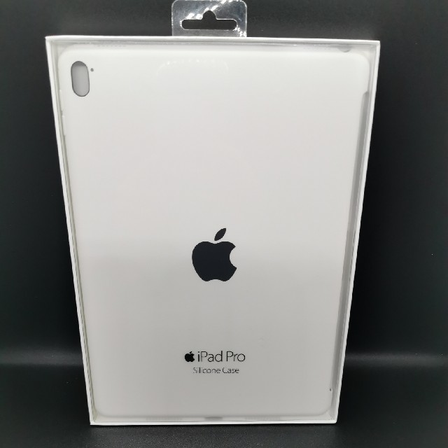 iPad(アイパッド)の【新品未使用】iPad Pro 9.7 MM202FEAケース　ホワイト スマホ/家電/カメラのスマホアクセサリー(iPadケース)の商品写真