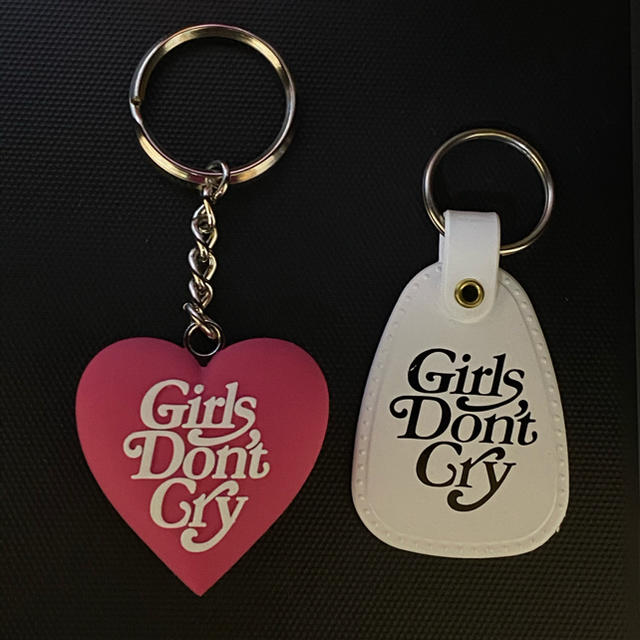 GDC(ジーディーシー)のgirls don’t cry キーホルダー　 メンズのファッション小物(キーホルダー)の商品写真