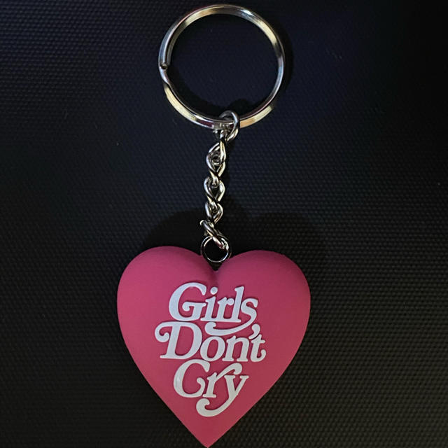 GDC(ジーディーシー)のgirls don’t cry キーホルダー　 メンズのファッション小物(キーホルダー)の商品写真