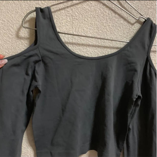 Class(クラス)のclass♡オープンショルダーシームレスtops レディースのトップス(カットソー(長袖/七分))の商品写真