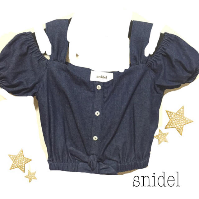 SNIDEL(スナイデル)の大人気スナイデル☆ レディースのトップス(シャツ/ブラウス(半袖/袖なし))の商品写真