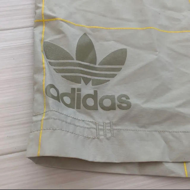 adidas(アディダス)のadidas originals ナイロンショーツ メンズのパンツ(ショートパンツ)の商品写真