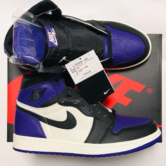 NIKE(ナイキ)のNIKE AIR JORDAN 1 COURT PURPLE 2018 26.5 メンズの靴/シューズ(スニーカー)の商品写真