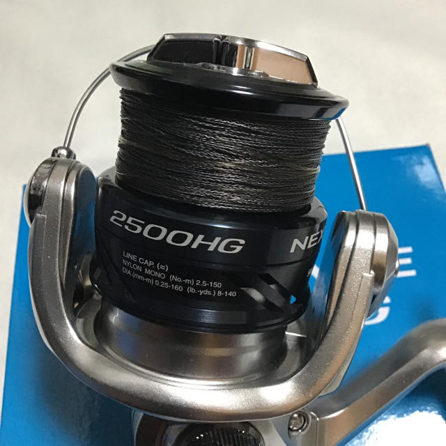 SHIMANO(シマノ)のシマノネクサーブ2500HG⭐️美品です‼️取説付き‼️ スポーツ/アウトドアのフィッシング(リール)の商品写真