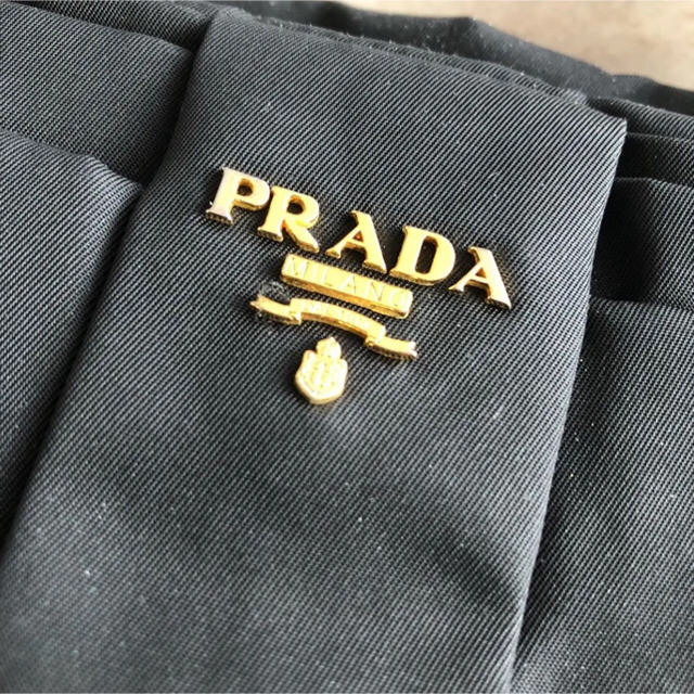 PRADAリボンバック