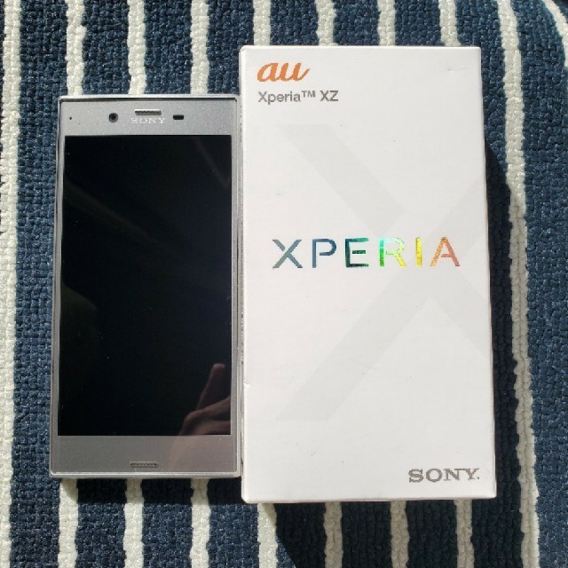 スマホ/家電/カメラxperia xz Sov34 プラチナ　au