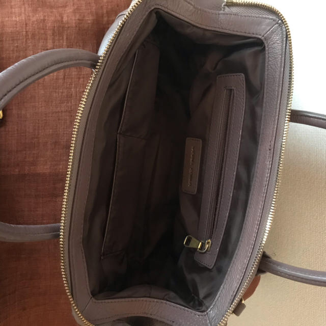 nano・universe(ナノユニバース)のお値下げ　本革　ハンドバッグ　ショルダーバック　イタリア レディースのバッグ(ショルダーバッグ)の商品写真
