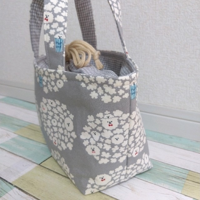 128 保温保冷ランチバッグ グレーポップコーン犬 の通販 By Mom ラクマ 128 保温保冷ランチバッグ グレーポップコーン犬 の通販 By Mom ラクマ