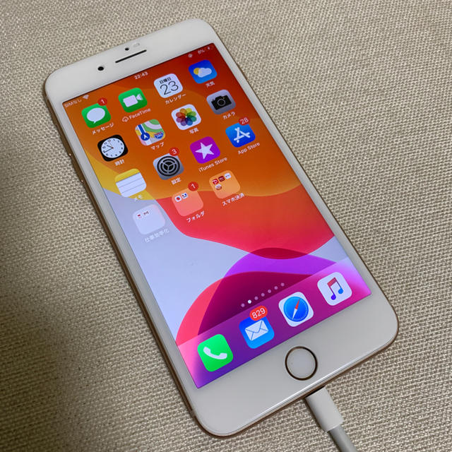 iPhone8 plus 64GB SIMフリー 1