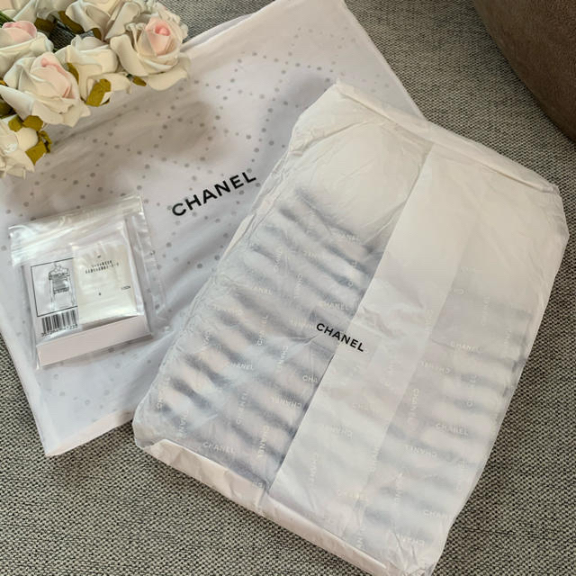 CHANEL(シャネル)の新品未使用CHANEL半袖ニット　貴重な34サイズ　銀座CHANEL購入 レディースのトップス(ニット/セーター)の商品写真