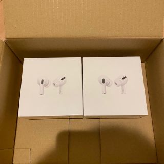 アップル(Apple)の2個セット【即発送】Apple 製品　AirPods pro エアポッズ(ヘッドフォン/イヤフォン)