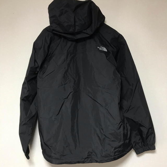 THE NORTH FACE(ザノースフェイス)の新品★海外限定 ノースフェイスマウンテンパーカー黒L★ウインドブレーカー★防水 メンズのジャケット/アウター(マウンテンパーカー)の商品写真