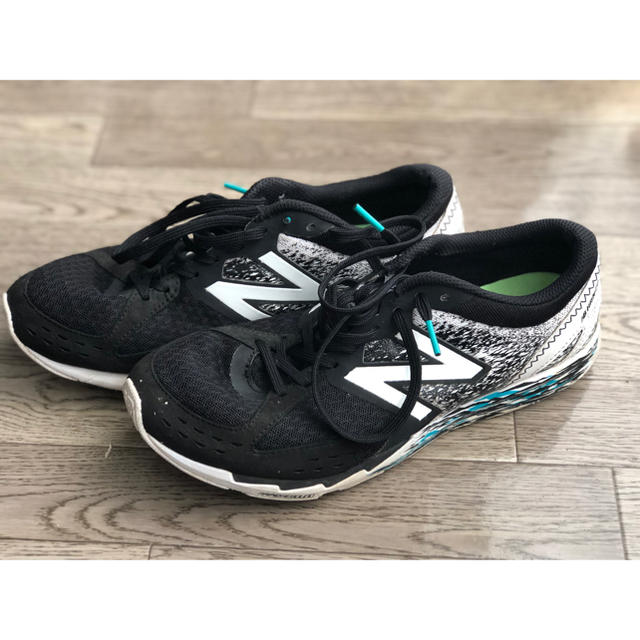 New Balance(ニューバランス)のNew Balance HANZO R 26.5cm 値下げしました スポーツ/アウトドアのスポーツ/アウトドア その他(陸上競技)の商品写真