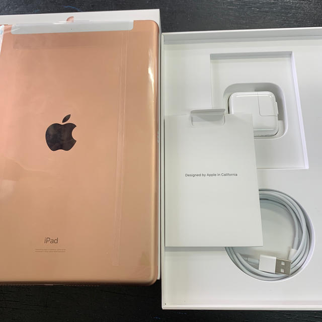 【美品】iPad 第7世代 32gb ゴールド Cellular+Wi-Fi