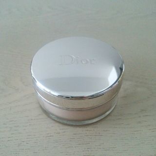 Dior - カプチュール トータル パーフェクション ルースパウダー 001の