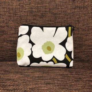マリメッコ　ハンドメイド　ポーチ(ポーチ)