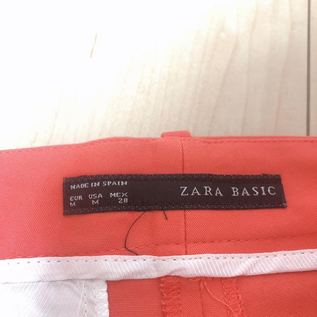 ZARA(ザラ)のzara パンツ　ショート レディースのパンツ(ショートパンツ)の商品写真