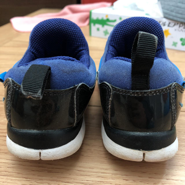 品多く NIKE - ナイキ NIKE ダイナモフリー スニーカー - www.we-job.com 品多く NIKE - ナイキ NIKE ダイナモフリー スニーカー - www.we-job.com