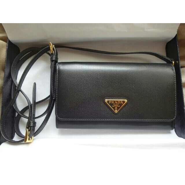 PRADA 新品 ウォレットショルダー - 財布