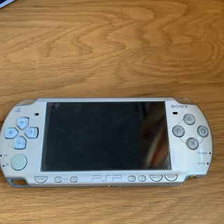 プレイステーションポータブル(PlayStation Portable)のpsp2000(携帯用ゲーム機本体)