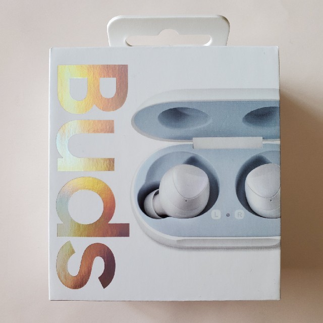 Galaxy(ギャラクシー)のショウ様  専用GALAXY  Buds   イヤホン  白 スマホ/家電/カメラのオーディオ機器(ヘッドフォン/イヤフォン)の商品写真