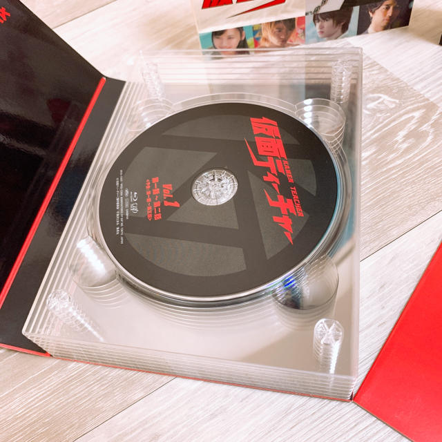仮面ティーチャー Blu-ray BOX 豪華版【初回限定生産】 Blu-rayの通販 
