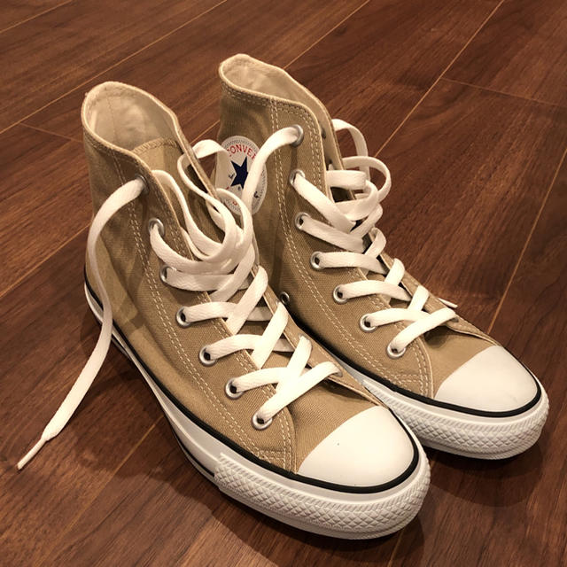 CONVERSE(コンバース)の大福様専用　コンバース　ハイカット　ベージュ　24.5センチ レディースの靴/シューズ(スニーカー)の商品写真
