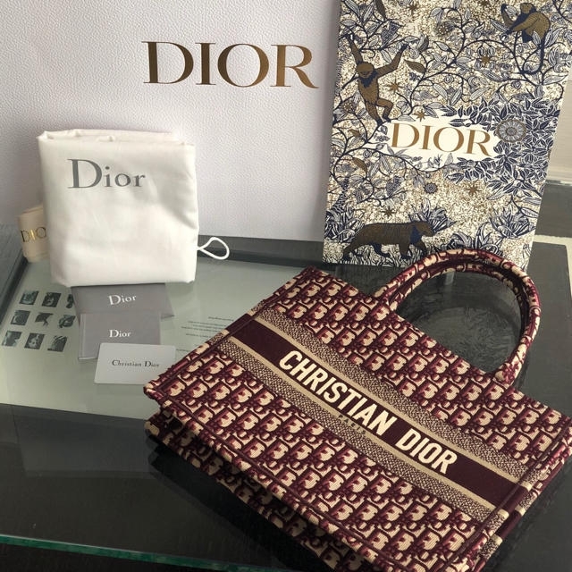 Dior(ディオール)のご専用です。dior ブックトート　スモール　パンプス レディースのバッグ(トートバッグ)の商品写真